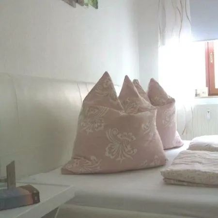 Apartment Ferienwohnung Luppesuite Kunstlerviertel Altlindenau Leipzig